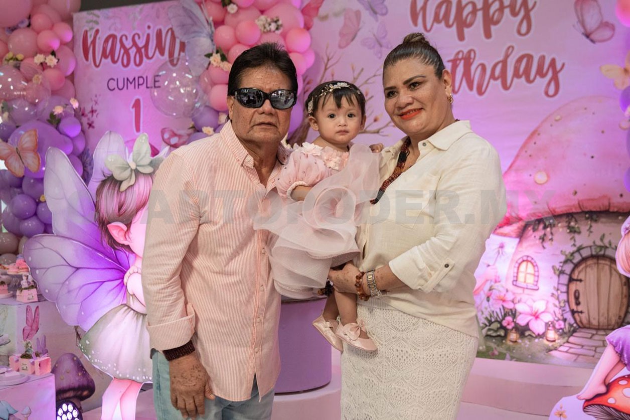 El primer año de Hassina