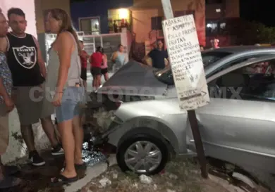 Se estampa en la fachada de una vivienda
