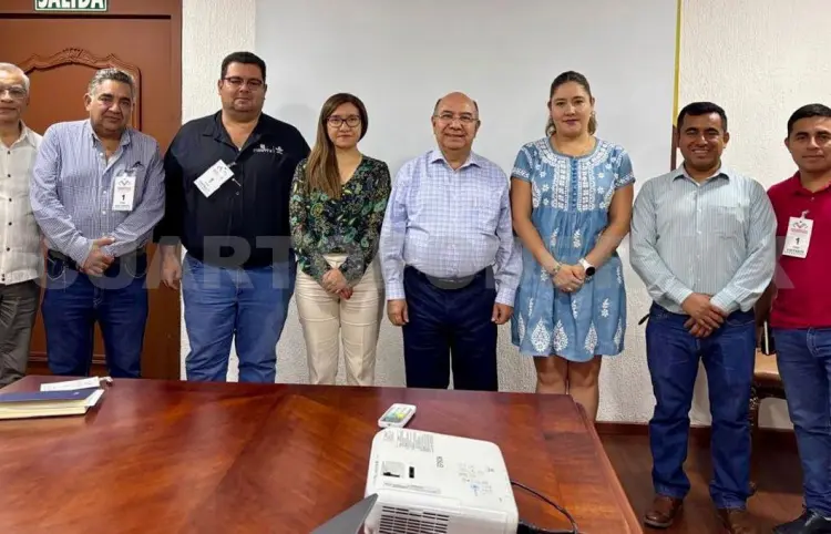 Unen esfuerzos para elevar rendimiento del maíz