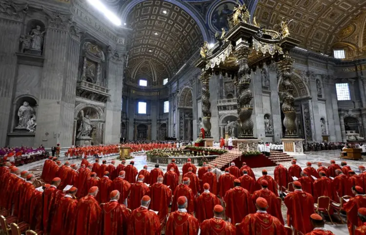 ¿Por qué cambia de nombre el papa?