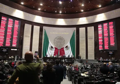 Rechazan amparo para "descongelar" reforma laboral