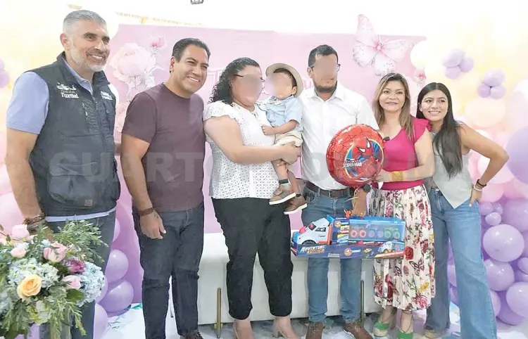 Acompañan ERA y Espinoza formación de familias nuevas