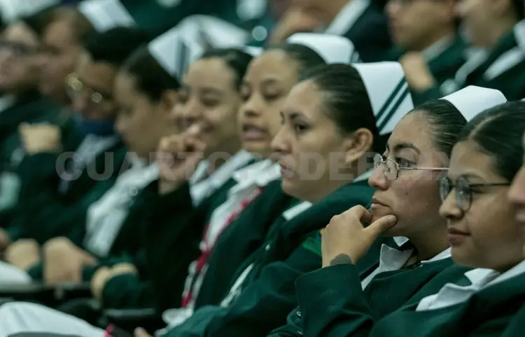 Enfermería, esencial en atención de la salud