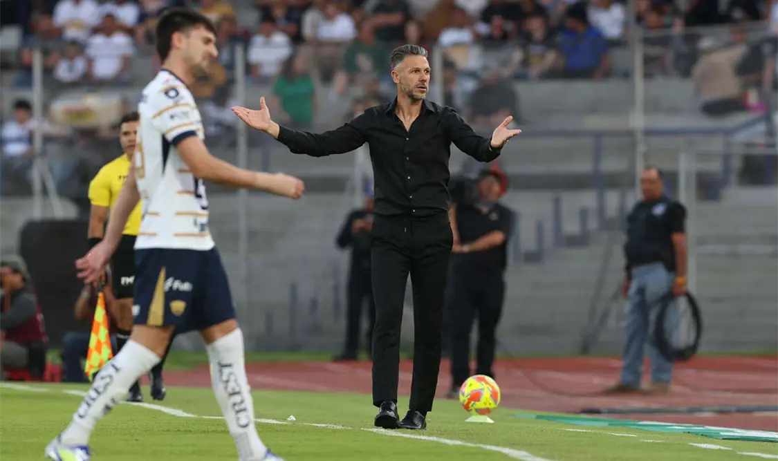 Rayados se queda sin director técnico