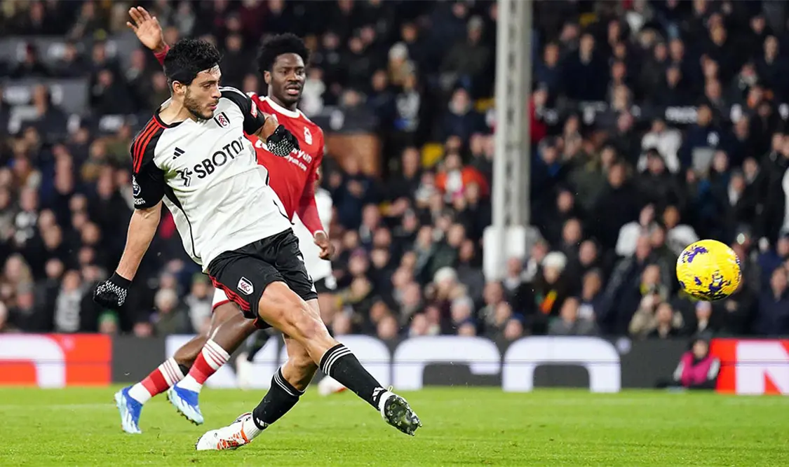 Raúl Jiménez ya es un histórico en el Fulham
