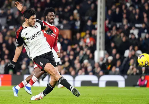 Raúl Jiménez ya es un histórico en el Fulham
