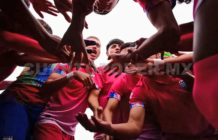 Estudiantes en cuartos de final, ante el líder