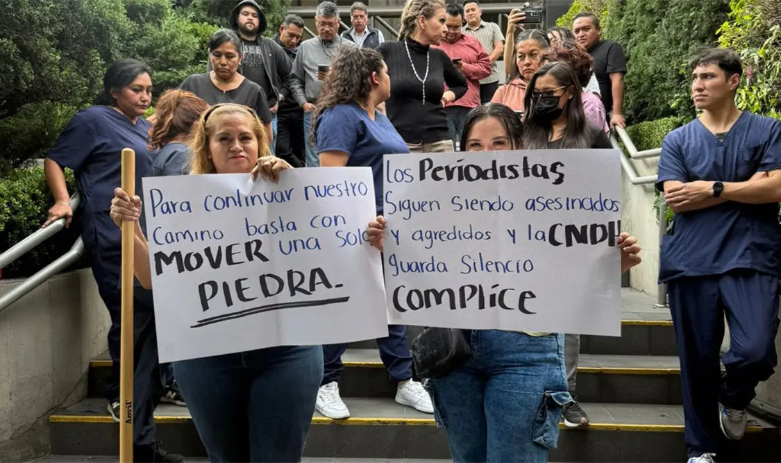 Ceci Flores intenta tomar la CNDH