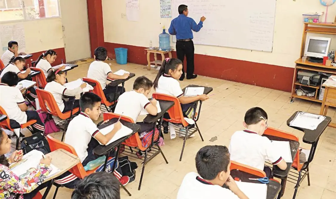 Uno de cada 10 docentes con un segundo empleo