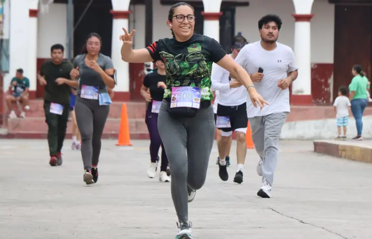 Presentan Carrera de Aniversario