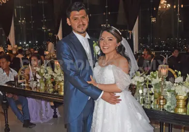 Roger y Miztli se unen en matrimonio