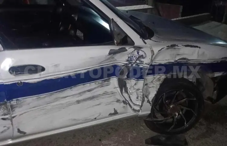 Camioneta provoca carambola de cuatro carros en vía estatal