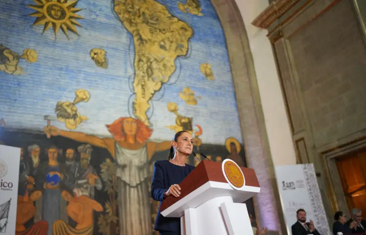 Sheinbaum anuncia aumento salarial de 9 % a docentes