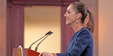 Anuncia Claudia alza salarial de 9 % a docentes
