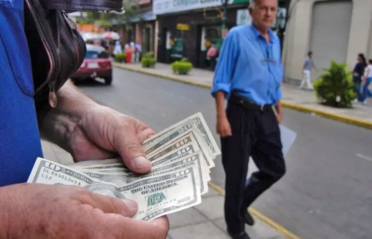 Gravamen a remesas, mina de oro para el narco