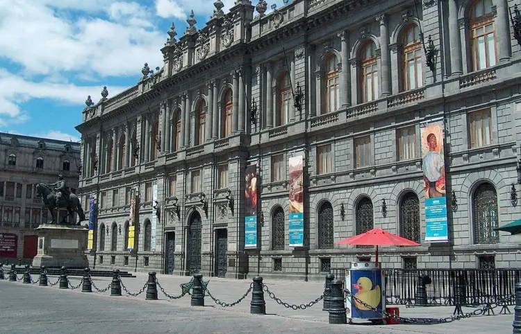 Una muestra de tarot y misticismo