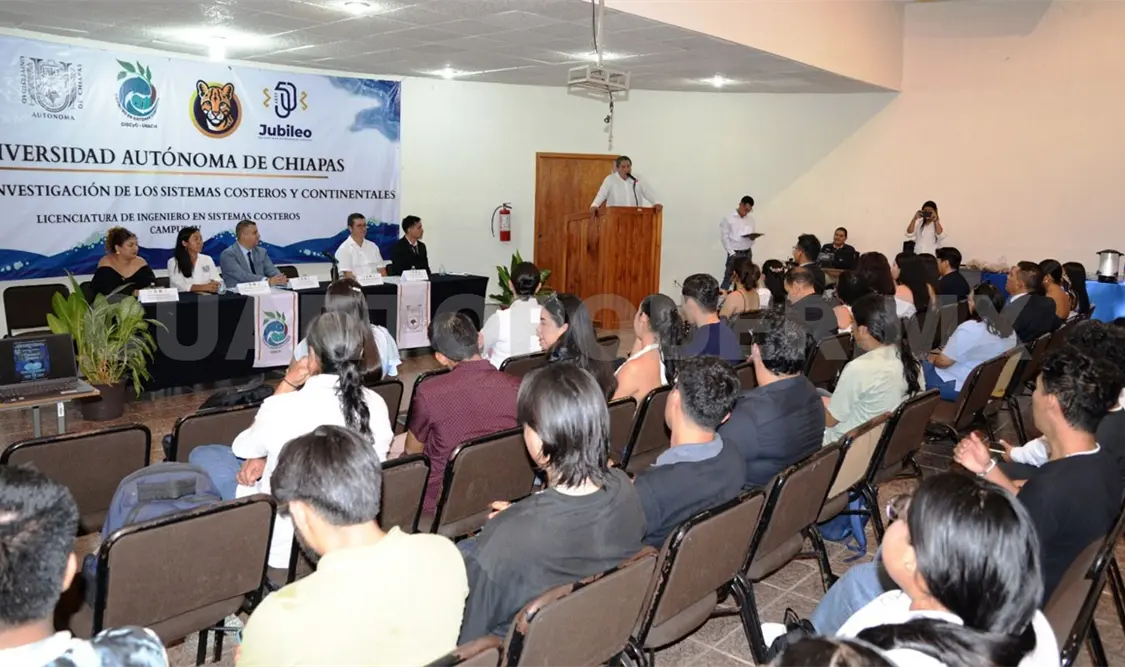Estudiantes presentaron resultados de 18 proyectos. CP