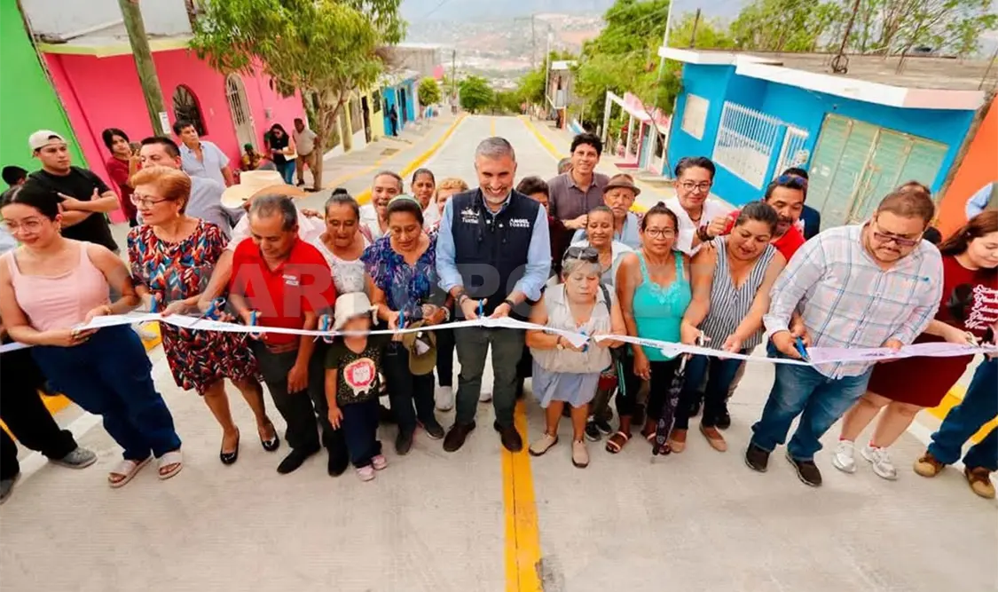 El edil tuxtleco reafirmó el compromiso de atender las necesidades básicas de infraestructura en la capital. Cortesía