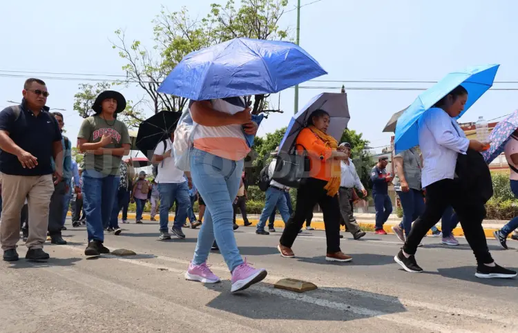 Inicia paro indefinido de maestros