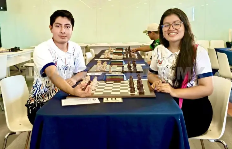 Unicach dice presente en Puebla