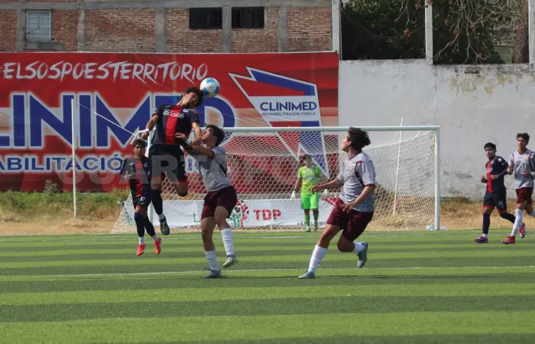 Barrios, listo por si llegan a los penales