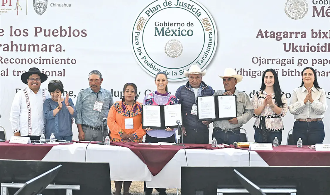 Claudia Sheinbaum firmó dos decretos de reconocimiento de propiedad comunal tradicional de tierras. Cortesía