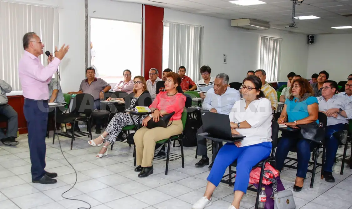 Abonando a la capacitación de las y los operadores jurídicos avanza curso sobre juicio oral mercantil. Cortesía