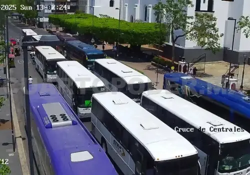 Normalistas continúan con protestas