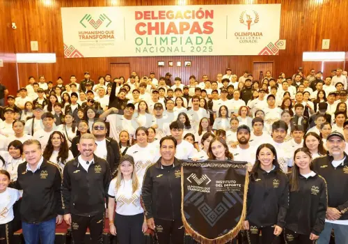 Abandera a delegación de la Olimpiada Nacional 2025