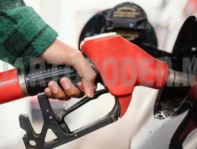 Precio de la gasolina continúa a la baja en México, informa Profeco