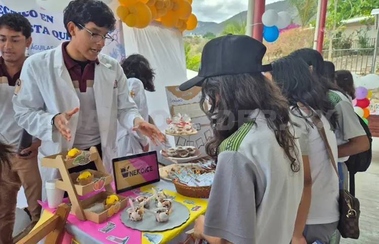 Cecytech 40 Las Águilas abre sus puertas