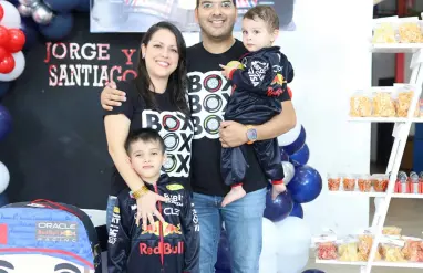 ¡Muchas felicidades, Jorge y Santiago!