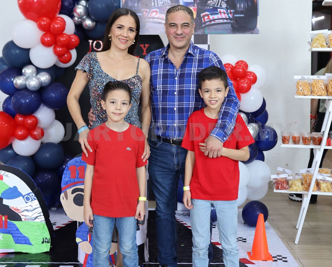 ¡Muchas felicidades, Jorge y Santiago!