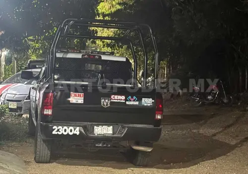Mujer se ahorca en el patio de su vivienda