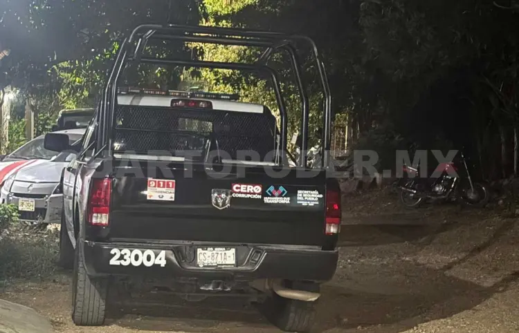 Mujer se ahorca en el patio de su vivienda