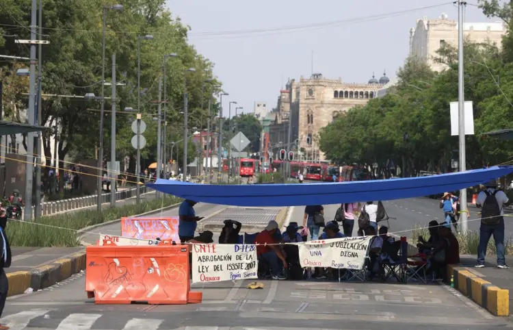 Realiza la CNTE bloqueos en CDMX