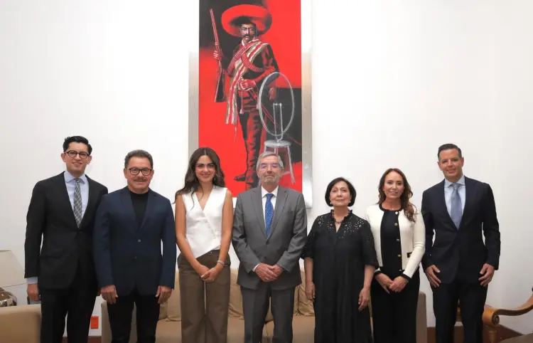Senadores viajan a EE.UU. para frenar impuesto a remesa