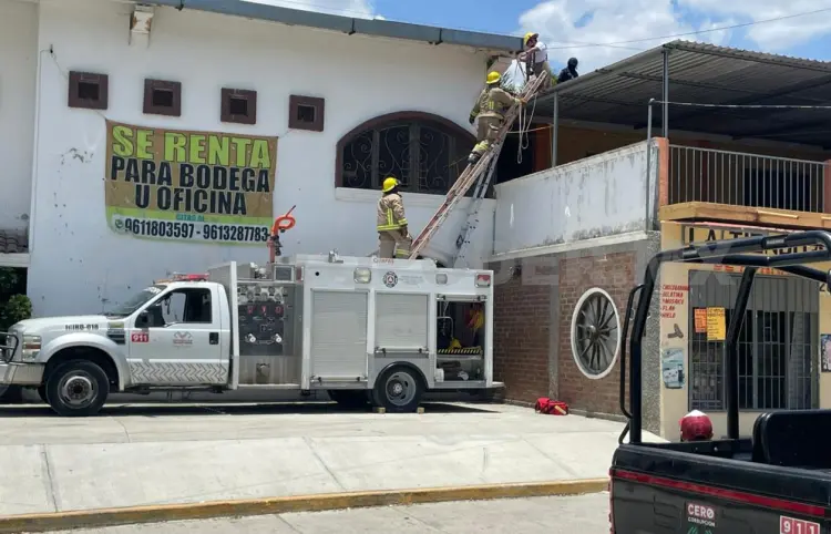 Cae trabajador desde 6 metros de altura