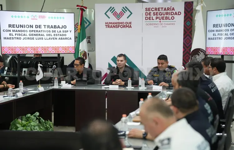 Realizan reunión de trabajo con mandos operativos