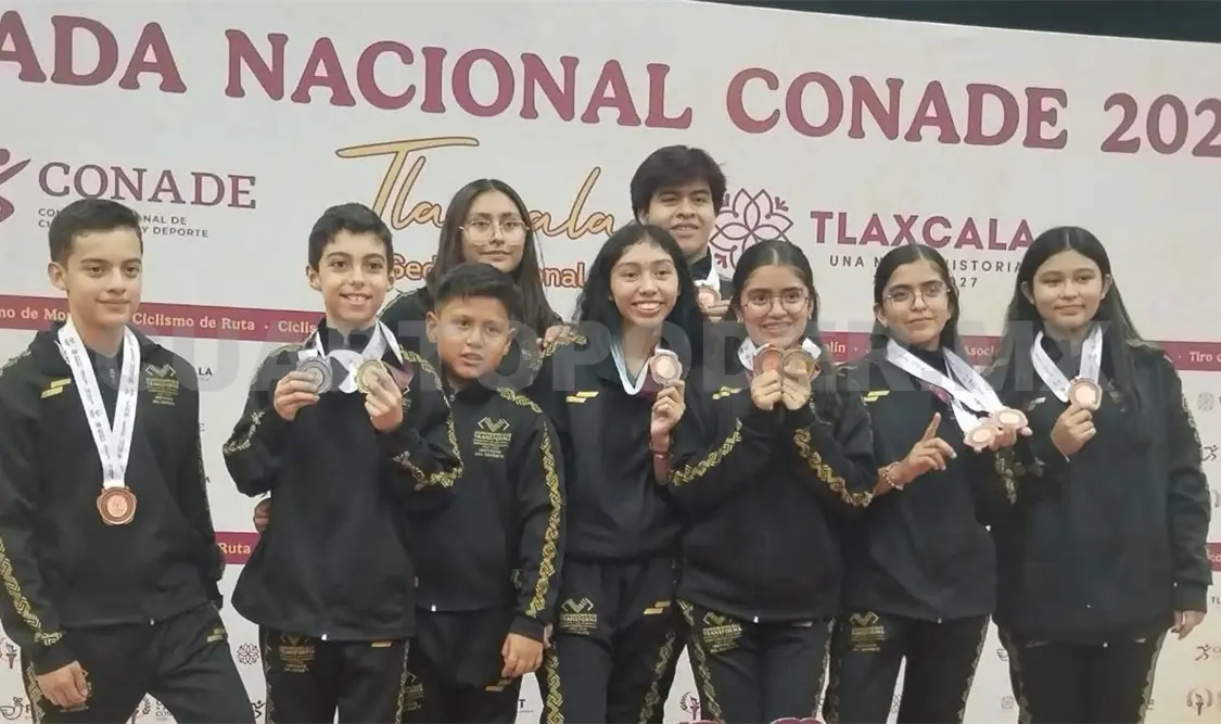 El equipo chiapaneco celebró en Tlaxcala las cinco medallas obtenidas en esta competencia. Cortesía