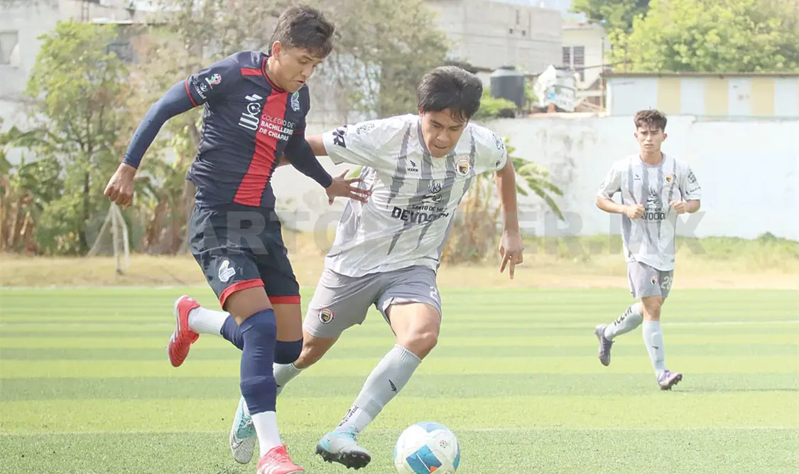 Duelo de poder a poder y sumamente tenso por momentos, entre dos cuadros aguerridos. Diego Pérez/CP