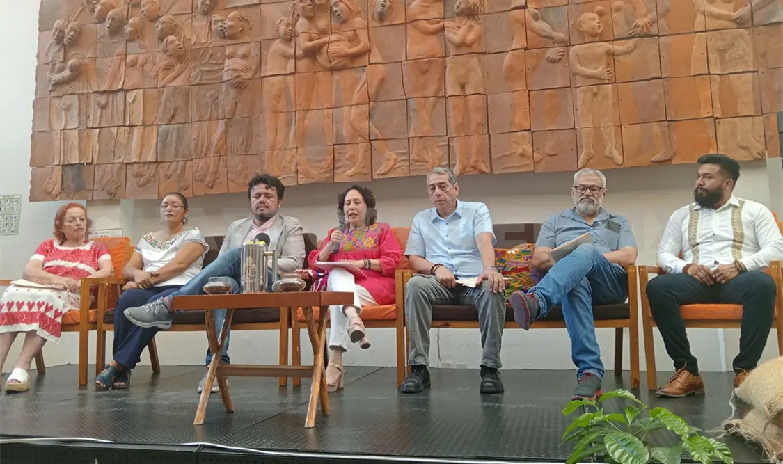 En rueda de prensa dieron los pormenores del programa “100 años de Rosario Castellanos”. Darwin Mendoza/CP
