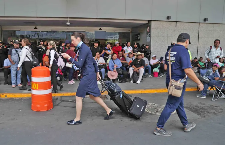 Aplican políticas de protección aerolíneas