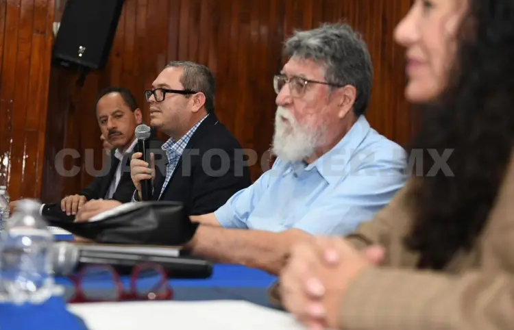 Dicta Andrés Fábregas Puig conferencia magistral