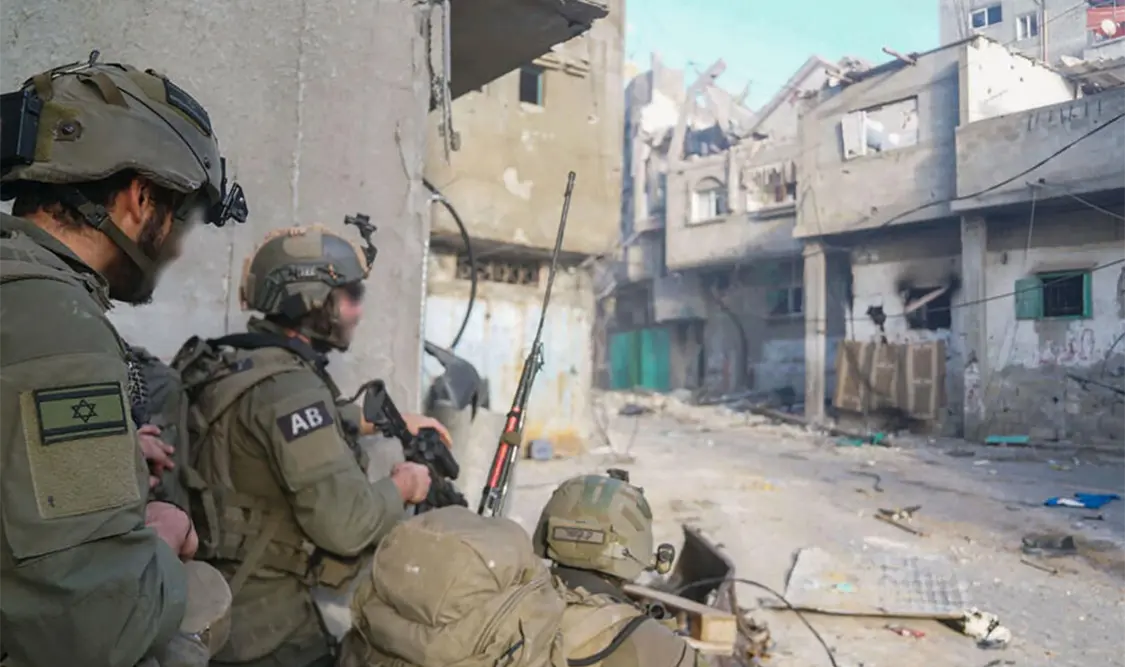 El Ejército de Israel respondió que prohíbe estrictamente el uso de civiles como escudos. Cortesía