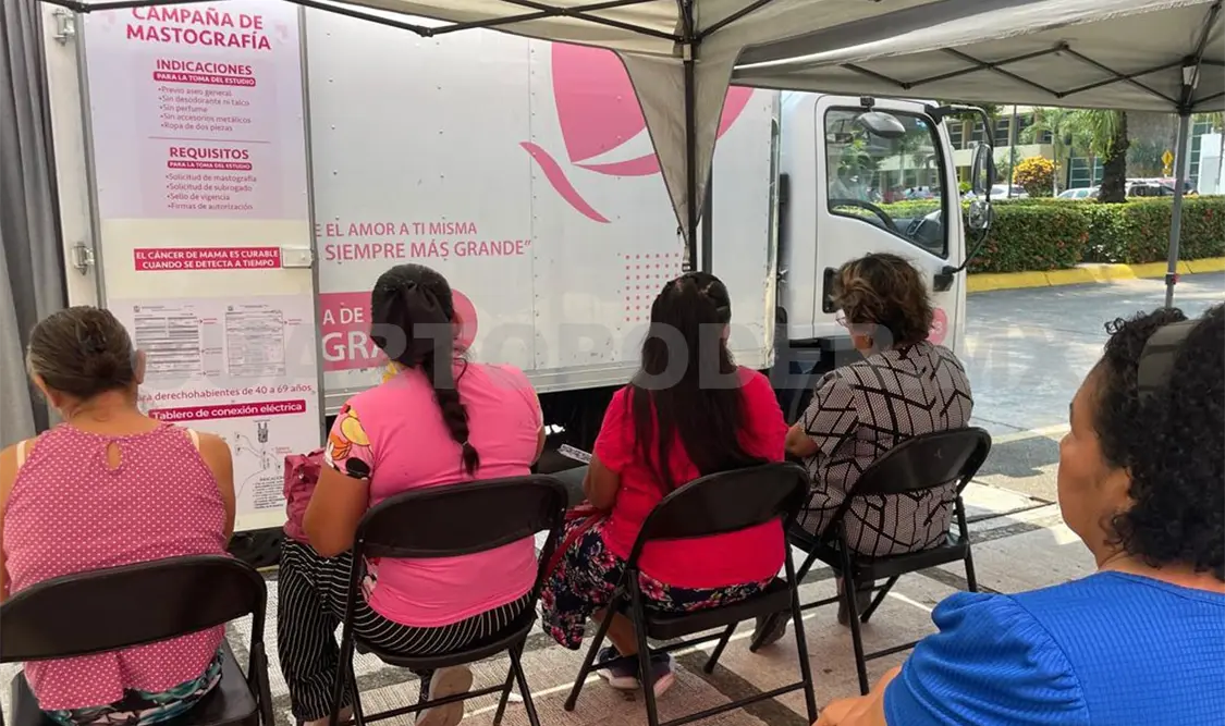 En vehículos acondicionados atienden a la población. CP