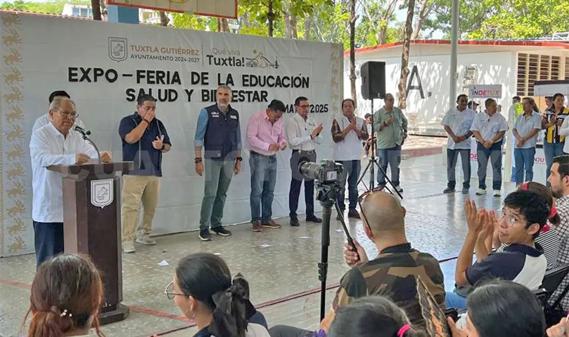 Aspecto de la Feria Escolar donde anunciaron la apertura a los estudiantes. CP