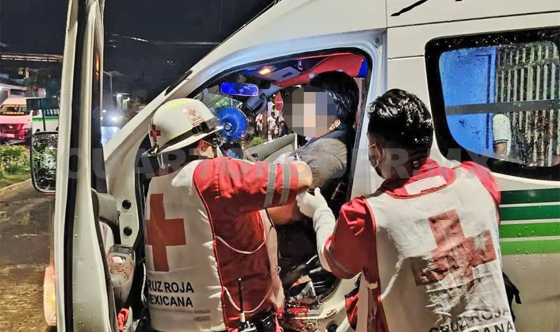 El colectivero fue baleado mientras conducía su transporte en la colonia La Libertad. Víctor Sánchez / CP