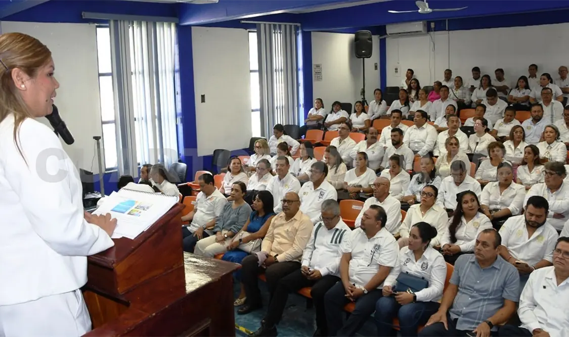 La directora de la Facultad de Ciencias de la Administración, Campus IV Tapachula, Isela Ramírez, presentó su 3er. Informe. CP