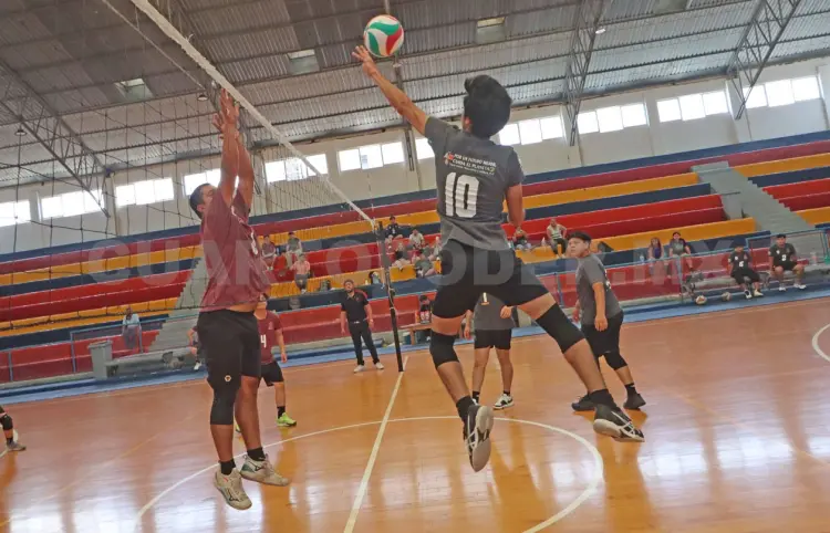 Jardines liquida en dos sets a ADN Voley